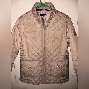 Tommy Hilfiger Beige Quilted Jacket NWOT Classic Diamond Stitch SIZE M